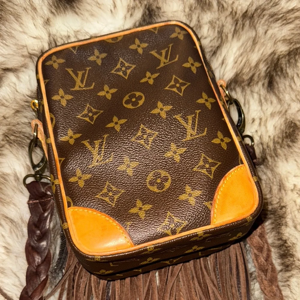 Brown Fringe Designer Crossbody Bag - Picture 6 of 11